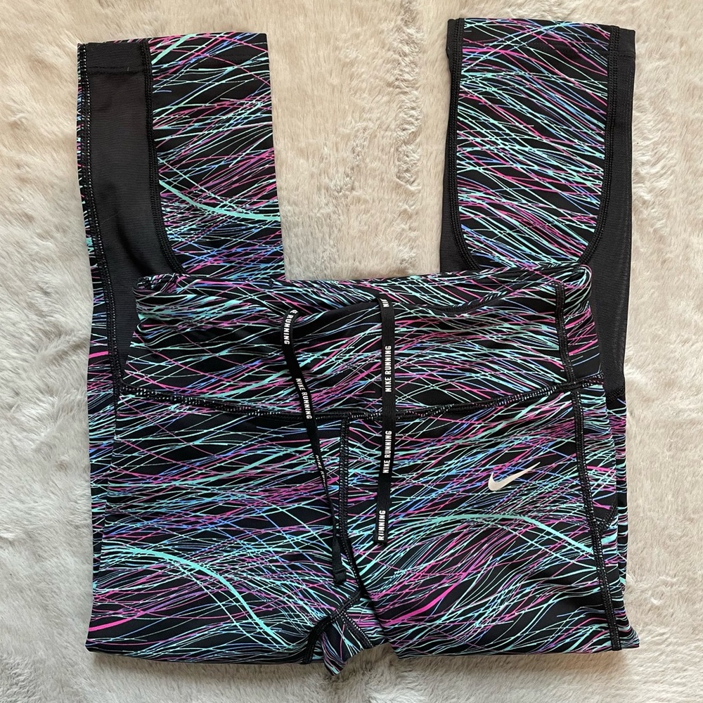 Nike Cropped Leggings Size XS